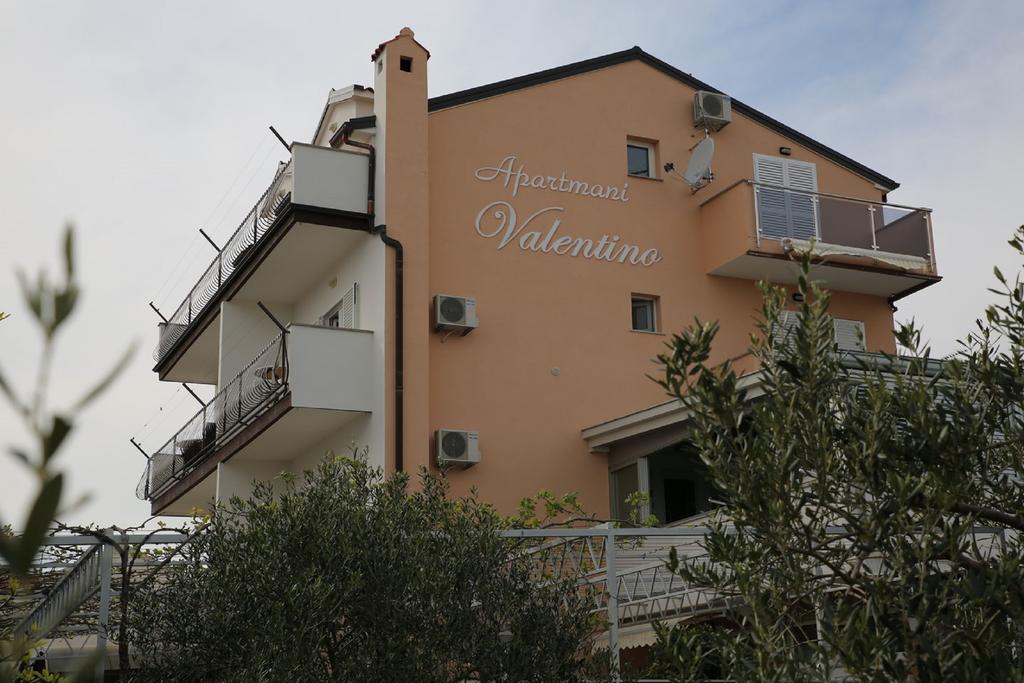 Apartments Valentino Vodice Kültér fotó