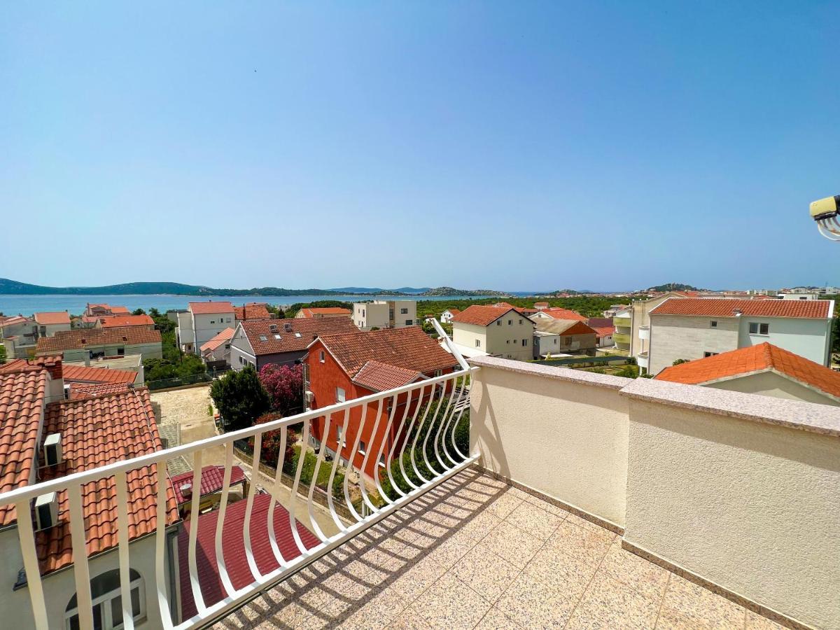 Apartments Valentino Vodice Kültér fotó