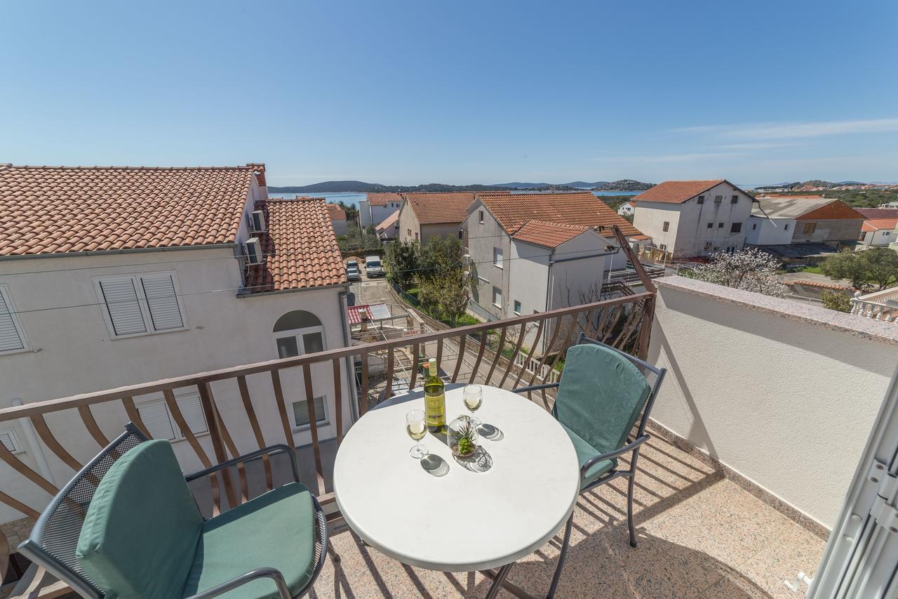Apartments Valentino Vodice Kültér fotó