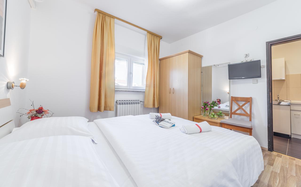 Apartments Valentino Vodice Kültér fotó
